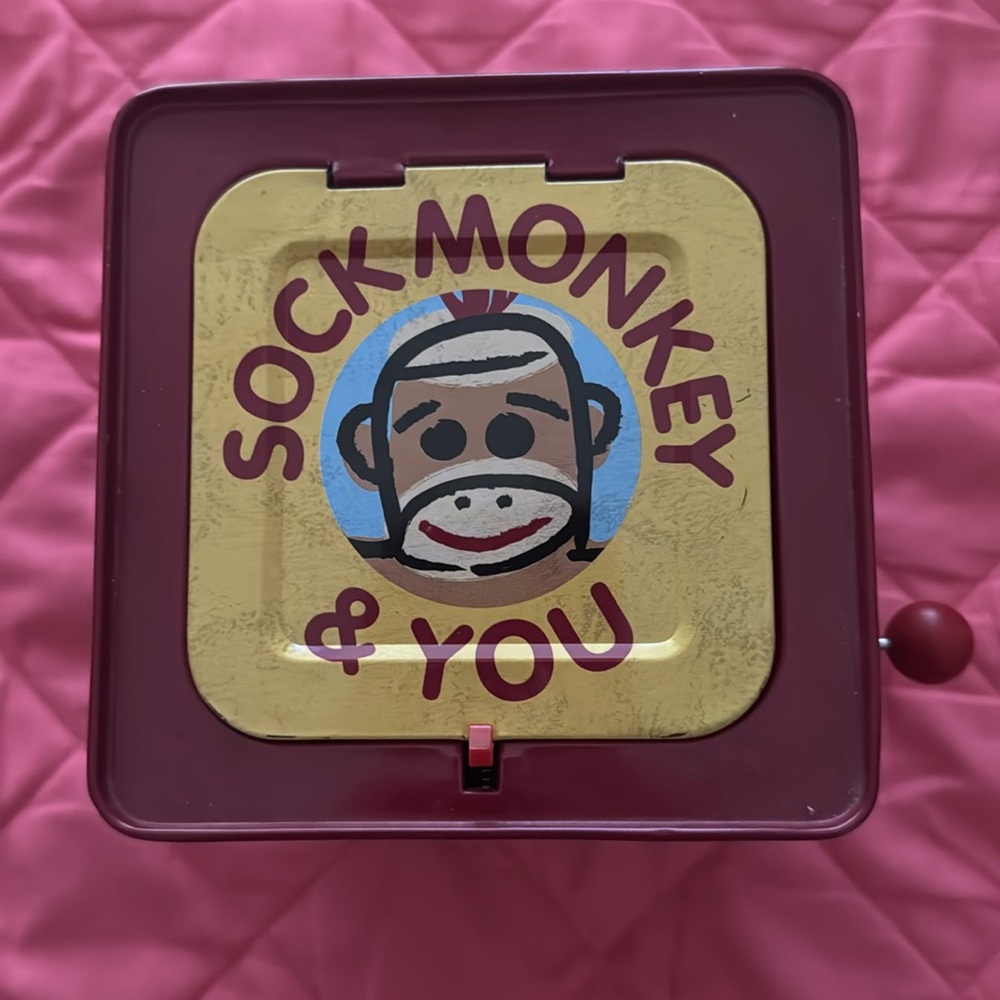 Sock Monkey Jack In the Box Plays Pop Goes the Weasel Excellent condition